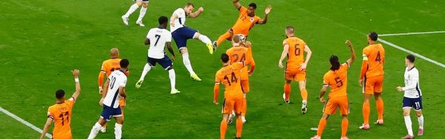 九游体育平台-英格兰获点引争议 英名宿&amp;专家：不该判点球