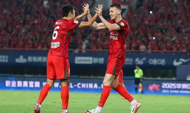 九游体育-专治不服的河南队回来了！大胜为球队31岁生日献礼