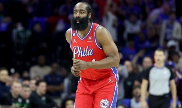 九游体育-众球员力挺哈登硬刚管理层 大胡子未来有意CBA？