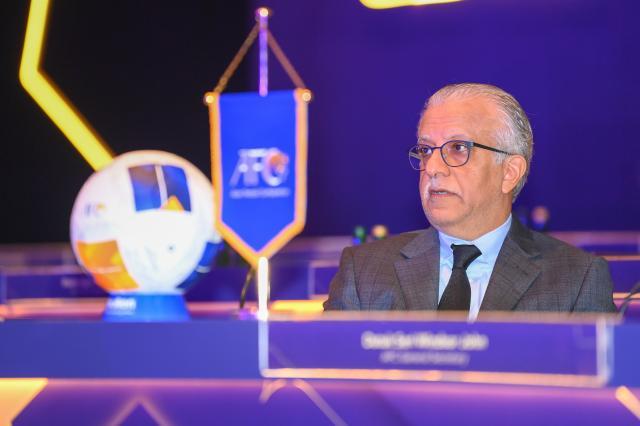 1716136709518051624.jpg 亚足联主席萨尔曼不出意外将继续第四个任期.jpg